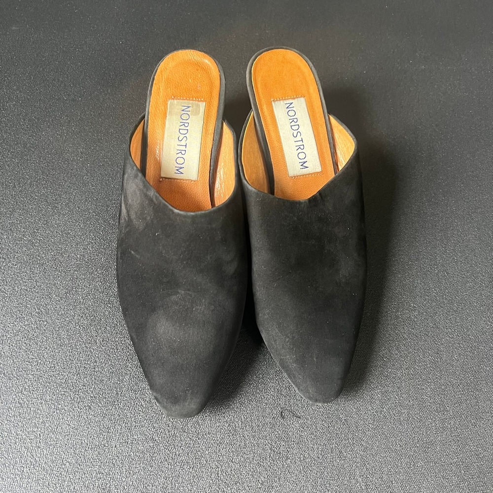 Nordstrom Black Suede Pointed Toe Mules Block Heel 8M Minimalist Office Slip on - Picture 2 of 9